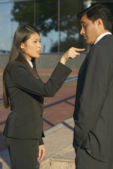 Khi vợ hay chê người khác 1 Khi vợ hay chê người khác 1