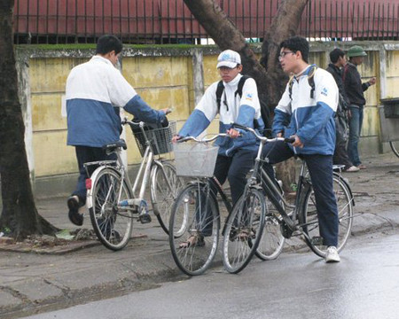 Đi xe buýt vì... không còn lựa chọn nào khác 1 Đi xe buýt vì... không còn lựa chọn nào khác 1