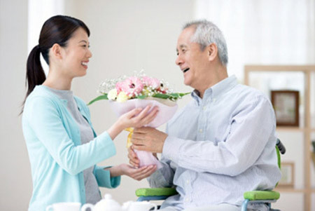 Bố chồng nghĩ, con dâu lấy chồng là lấy luôn cả gia đình nhà chồng 1 Bố chồng nghĩ, con dâu lấy chồng là lấy luôn cả gia đình nhà chồng 1