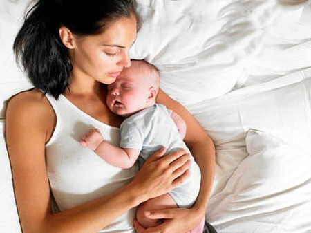 Lợi dụng vợ sinh con để chiếm gia sản 1 Lợi dụng vợ sinh con để chiếm gia sản 1