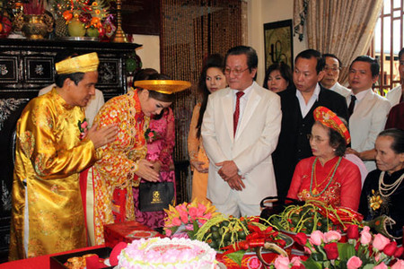 Hạnh phúc và vàng 1 Hạnh phúc và vàng 1