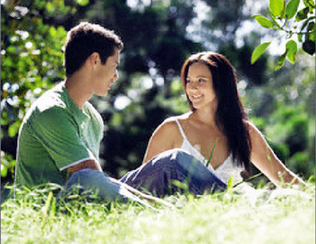 Thú vị khi vợ chồng bằng tuổi 1 Thú vị khi vợ chồng bằng tuổi 1