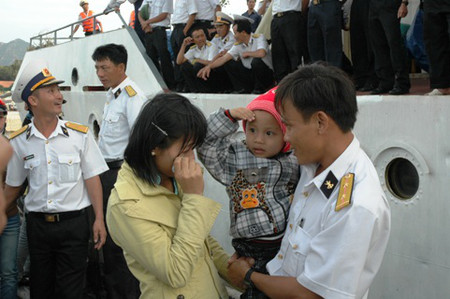 Hãy cho các anh sức mạnh của hậu phương 2 Hãy cho các anh sức mạnh của hậu phương 2