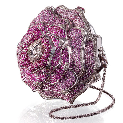 7, Judith Leiber Precious Rose Bag - $92,000 (tương đương khoảng 1,916,667,000 đồng) 1