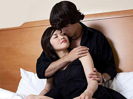 Phải làm gì để quên đi hình ảnh ân ái của bạn gái với người tình 1 Phải làm gì để quên đi hình ảnh ân ái của bạn gái với người tình 1