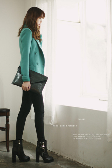 3. Legging + Blazer 4