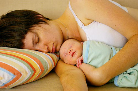 Tôi chỉ muốn ôm con nhảy xuống sông mà tự tự 1 Tôi chỉ muốn ôm con nhảy xuống sông mà tự tự 1