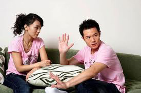 Tôi có nên tiếp tục với anh ấy không? 1 Anh ấy nhất quyết không chịu về quê em