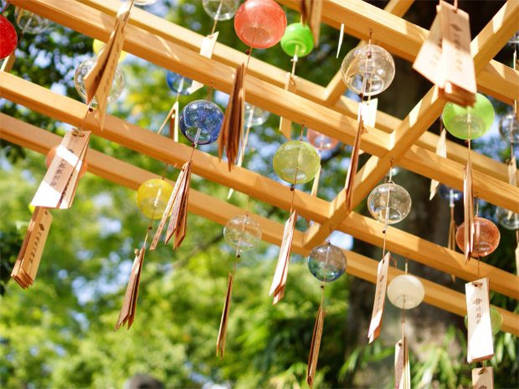 Chuông gió: thuận theo phong thủy để mang lại điều kỳ diệu 2 Chuông gió: thuận theo phong thủy để mang lại điều kỳ diệu 2