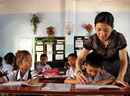Mẹ - cô giáo đầu tiên và mãi mãi của đời con 1 Mẹ - cô giáo đầu tiên và mãi mãi của đời con 1