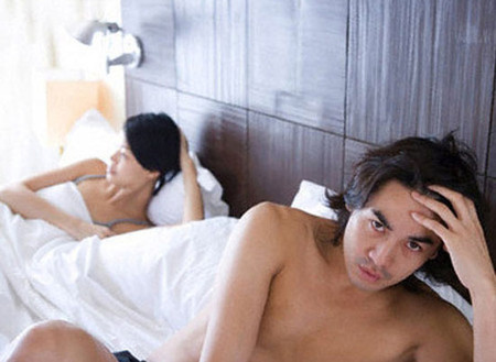 Đăm chiêu, sám hối vì sao sợ vợ 1 Hắn không ngủ trưa và ngẫm lại tại sao mình sợ vợ.