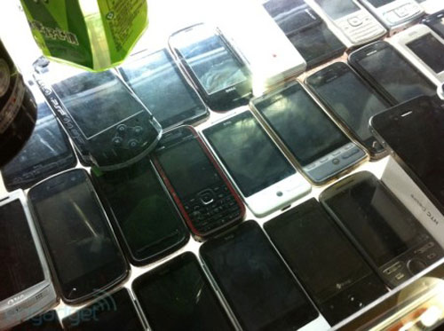 Nhiều nguy cơ từ thiết bị Android giá rẻ của Trung Quốc 1 Đừng nên ham rẻ mà chọn lấy chiếc điện thoại không an toàn