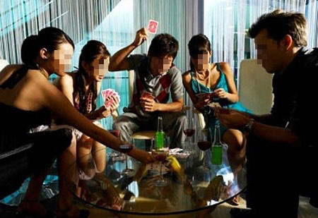 Liệu anh ấy có muốn quay về? 1 Anh ta đã nướng hết gia sản vào các cuộc đỏ đen chỉ sau ngày cưới 1 ngày