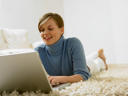 Chạy mất dép vì hẹn hò online 1 Cô kỳ vọng sẽ tìm được chàng trai của mình khi hẹn hò trên mạng.