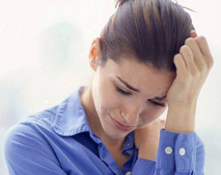 Mệt khi đối phó với người chồng trăng hoa 1 Chị thấy mệt mỏi khi nghĩ đến người chồng trăng hoa của mình.