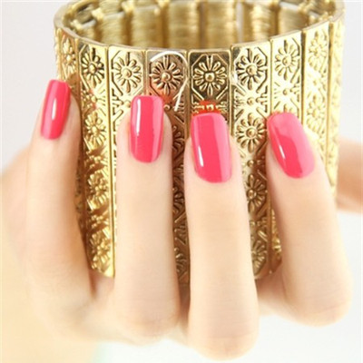 Những mẫu nail bóng được yêu thích trong mùa hè 5