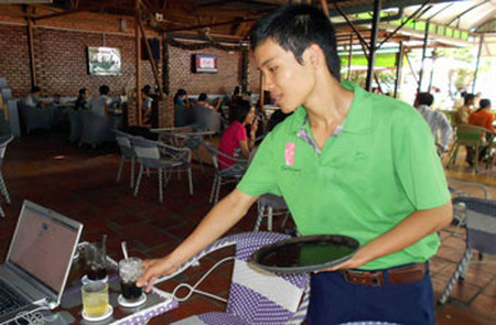 Những bước chân đầu tiên trên đường đời (Phần cuối) 1 Nó đi làm và mỗi ngày trưởng thành hơn