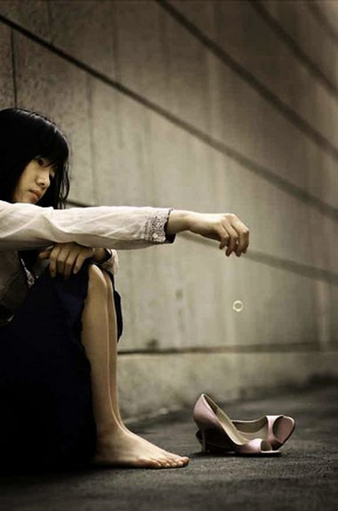 Sao mẹ nỡ vô tình với con đến thế? 1 Xin cho con được một ngày bình yên