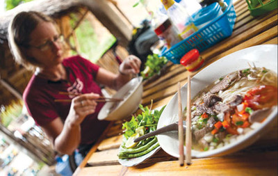 Người tiêu dùng cần thận trọng với bột siêu ngọt 1 Phải có cái lưỡi tinh tế mới phân biệt được món ăn sử dụng nguyên liệu tự nhiên hay bột siêu ngọt.