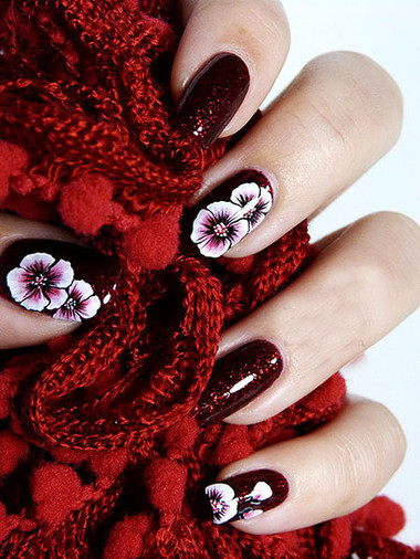 Mẫu nail hoa vô cùng dịu dàng và lãng mạn 7 Mẫu nail hoa vô cùng dịu dàng và lãng mạn 7