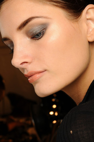 Mắt lồi 2 Mắt lồi 2