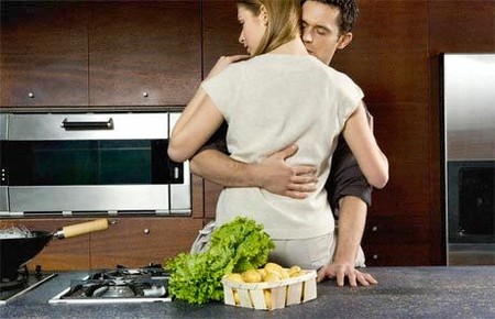 Tôi hận người đàn ông tôi yêu 1 Anh ghé nhà tôi, tranh thủ làm chuyện đó xong là về liền, điều đó làm tôi cảm thấy hụt hẫng và hận anh rất nhiều