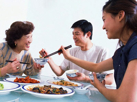 Cá ơi mi đã cắn câu rồi mà không biết 1 Chị thấy thật thoải mái khi về nhà chồng.
