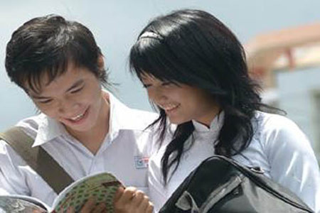 Tâm sự của bạn gái 1 em thấy họ vẫn rất gần gũi nhau, thân mật và nếu không để ý thì tuyệt đối không thể nhận được ra điều đó.