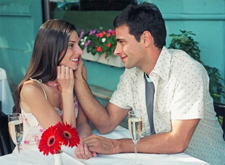 Hãy dè chừng trước những câu nói nửa chừng của chàng.