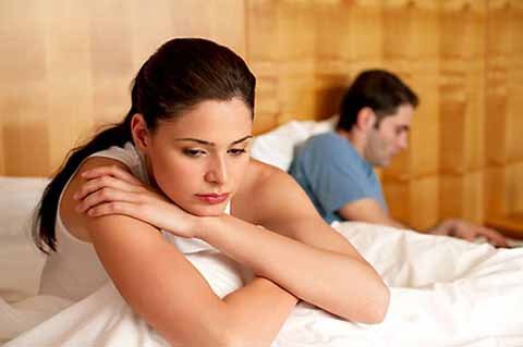 Nên làm gì để chồng hết bị ám ảnh rằng tôi không còn trinh tiết cho anh? 1 Anh luôn bị ám ảnh rằng mình "bị cho ăn cơm nguội"