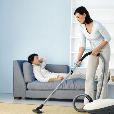 Cao số còn gặp phải gã chồng Không những ky bo bủn xỉn mà anh còn siêu lười.