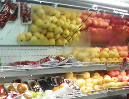 Liệu mua đồ trong siêu thị có phải là cứu cánh? 1 Không biết siêu thị có thật sự là nơi khiến họ tin tưởng hay không, nhưng dù sao điều đó cũng giúp họ được an ủi phần nào