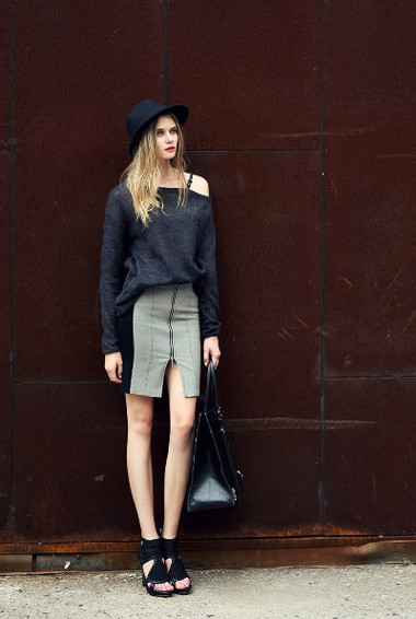 Chân váy juyp xẻ tà - sành điệu và xinh tươi nơi công sở 4 Chân váy juyp xẻ tà - sành điệu và xinh tươi nơi công sở 4