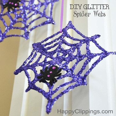 Lưới nhện 1 Lưới nhện ma quái không thể thiếu trong Halloween.