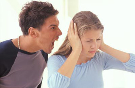 Những ngày mà tôi không nghe chửi của chồng chỉ đếm trên đầu ngón tay 1 Những ngày mà tôi không nghe chửi của chồng chỉ đếm trên đầu ngón tay 1