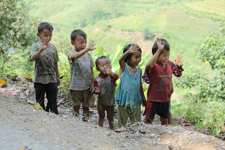 Viết cho em - Các thiên thần bé nhỏ vùng sâu vùng xa 1 Viết cho em - Các thiên thần bé nhỏ vùng sâu vùng xa 1