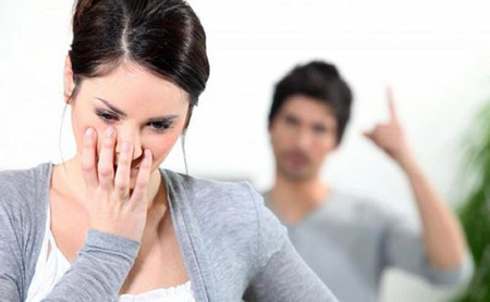 Làm sao dung hòa cuộc sống gia đình? 1 Nhưng có ai biết vợ chồng tôi luôn mâu thuẫn, bất hòa