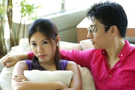 Hãy giúp em yên lòng để anh có thể ra đi 1 cách thanh thản nhất! 1 Em cũng là người chủ động nói chia tay anh nhưng em vẫn thấy lòng không yên.