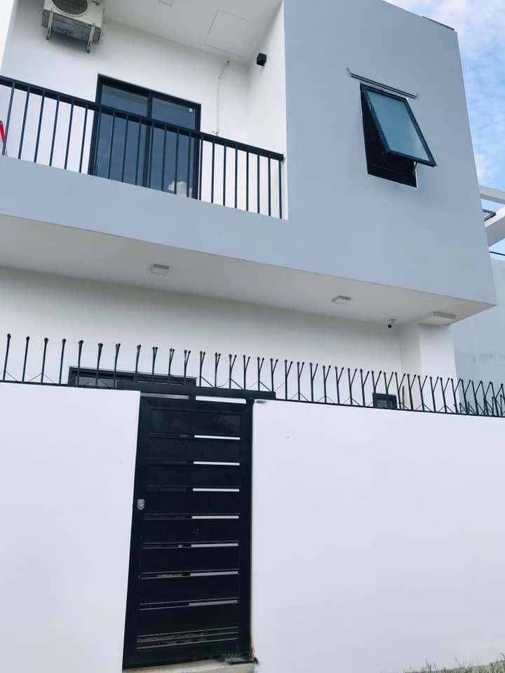 Biệt thự phố 2 mặt tiền hiện đại