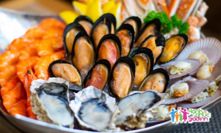 Hải sản có tính tanh 1 Hạn chế ăn các loại hải sản tanh
