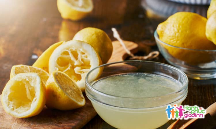 Sử dụng nước cốt chanh